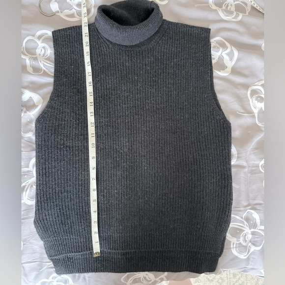 Bonpoint 100% Wool Sleeveless Turtleneck Sweater - Picture 8 of 10